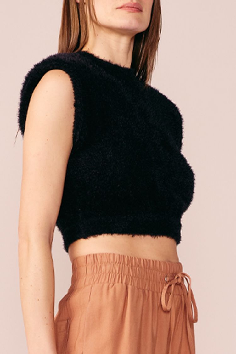 CROPPED COM OMBREIRAS COM PELO -PRETO PP - PRETO - 197491