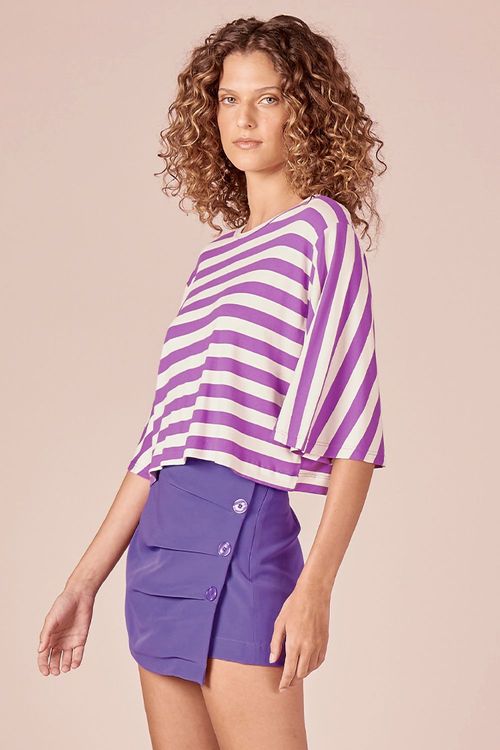 BLUSA CROPPED LISTRADA. - VIOLETA