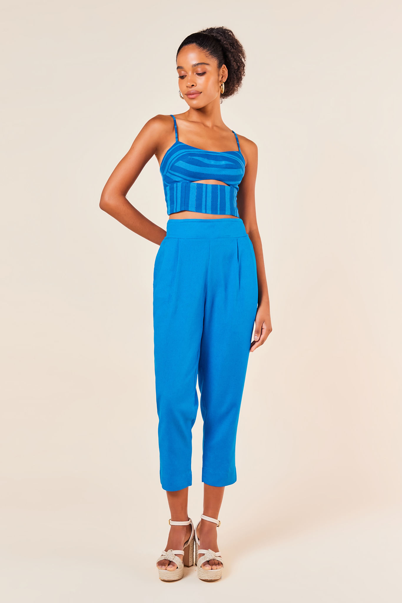 TOP CROPPED LINHO COM RECORTE LUREX -COBALTO P - COBALTO - 243811
