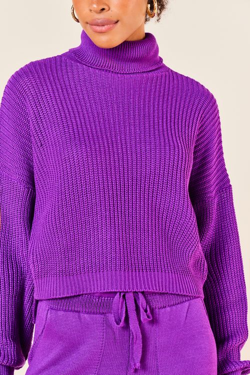 BLUSA DE TRICOT MANGA LONGA COM GOLA ALTA -ULTRA VIOLETA