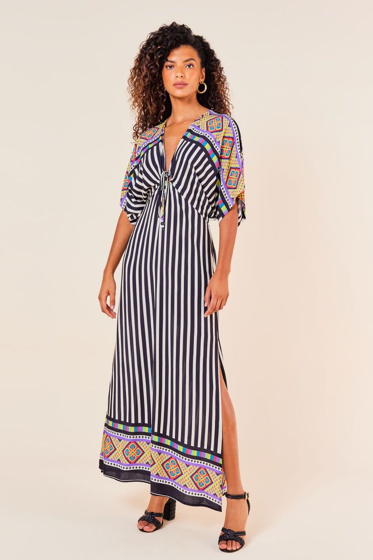 Vestido com Fenda Lateral e Manga Longa Estampa Cordilheira Colorida M - EST CORDILHEIRA COLORIDA - 254990