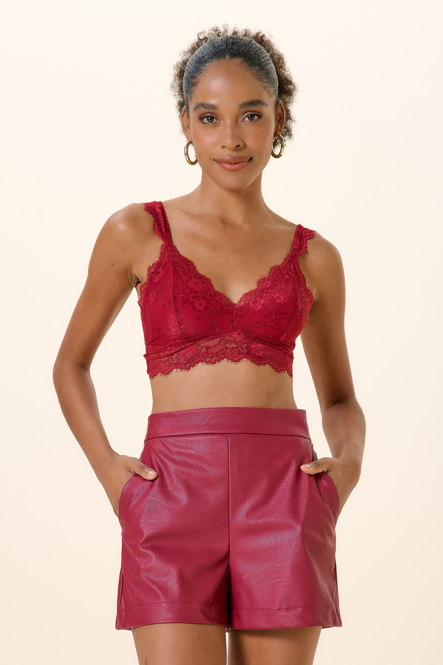 SHORT BASICO EM COURO RUBRO P - RUBRO - 257269
