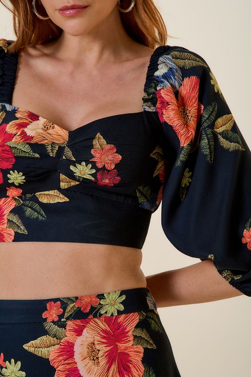 CROPPED MANGA AMPLA COM DECOTE CORACAO ESTAMPA TAPECARIA FLORAL