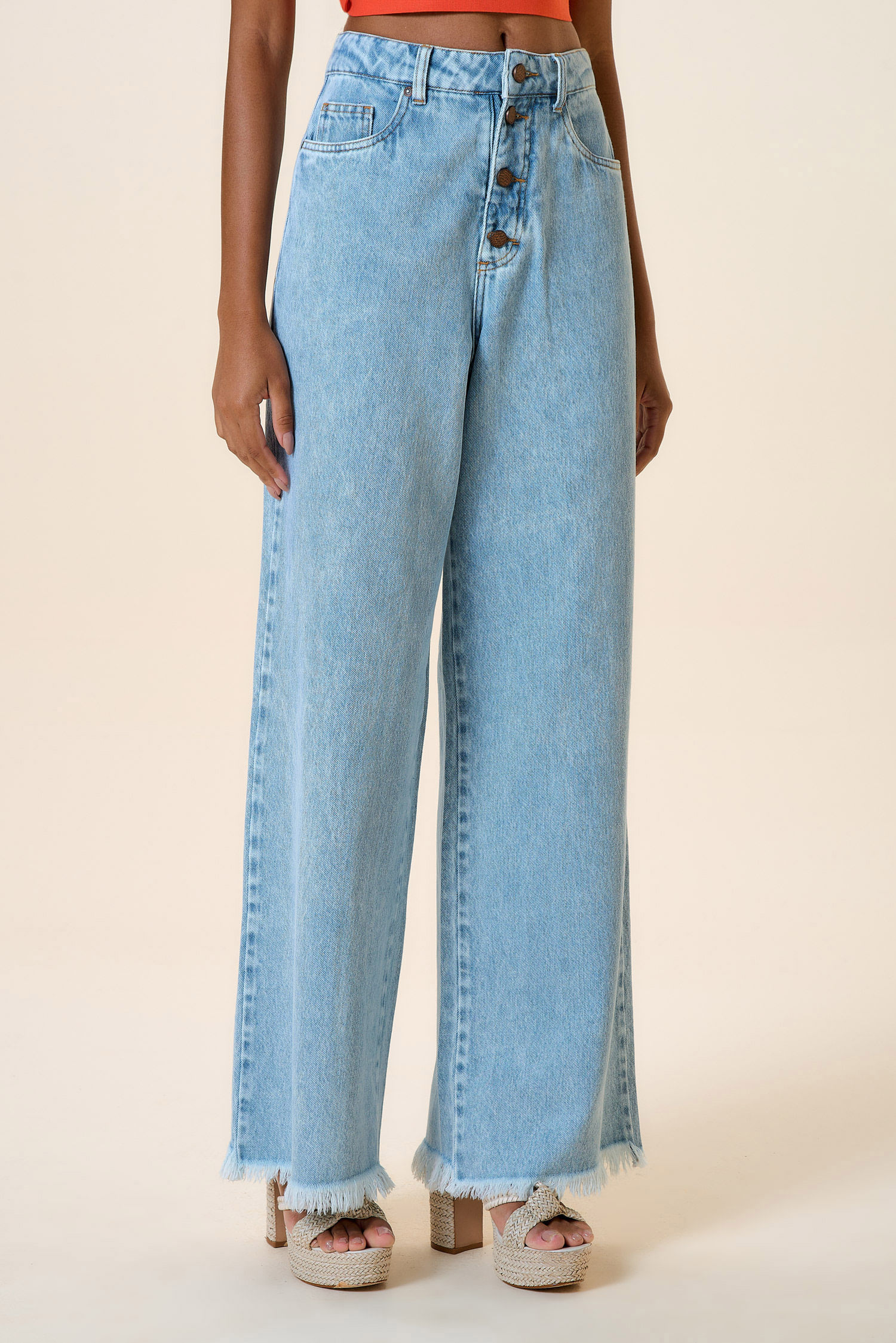 CALCA RETA JEANS BOTOES JEANS CLARO 42 - JEANS CLARO - 259786