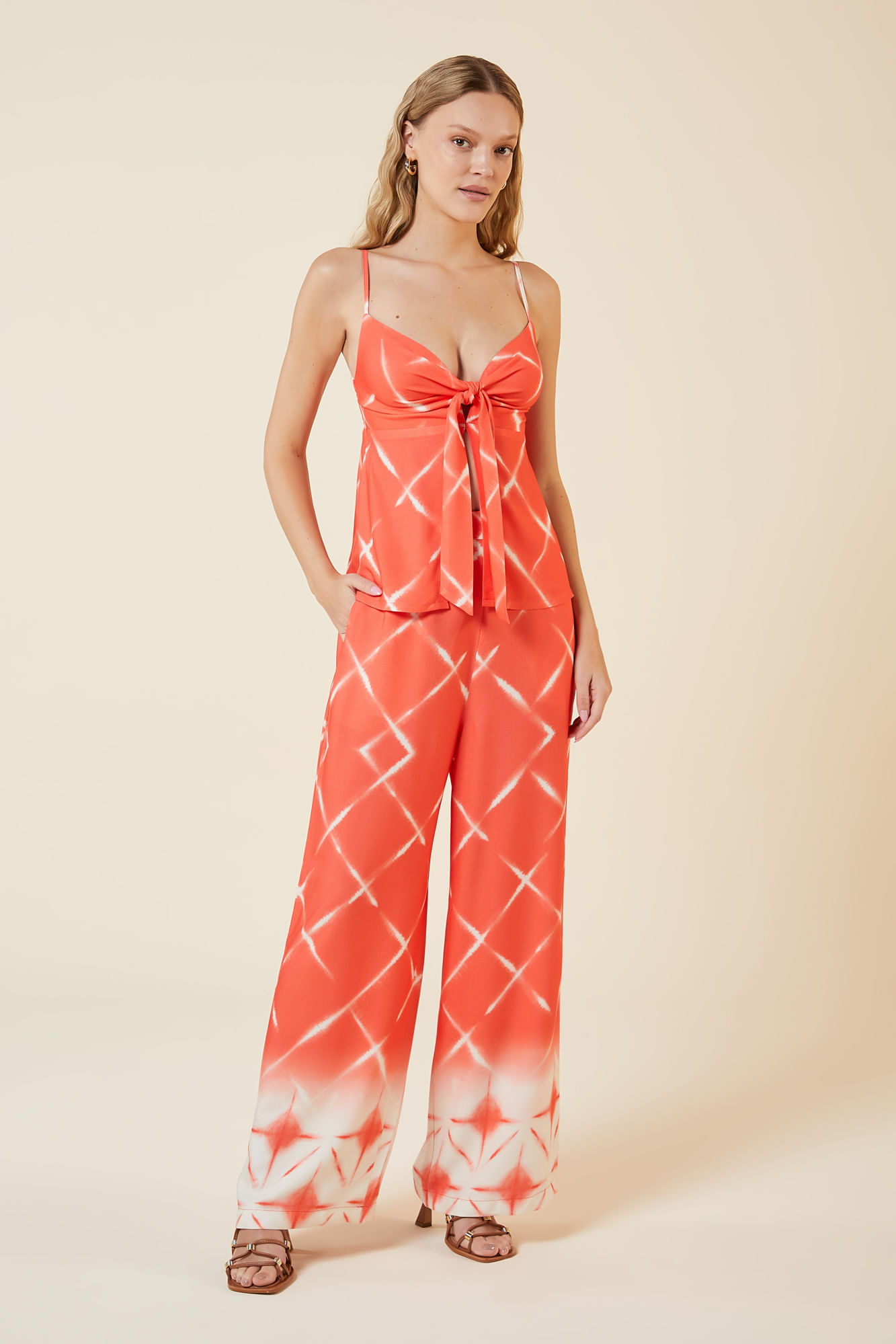 CALCA COM MODELAGEM FLUIDA ESTAMPA CRISTALINA CORAL P - EST CRISTALINA CORAL - 266504