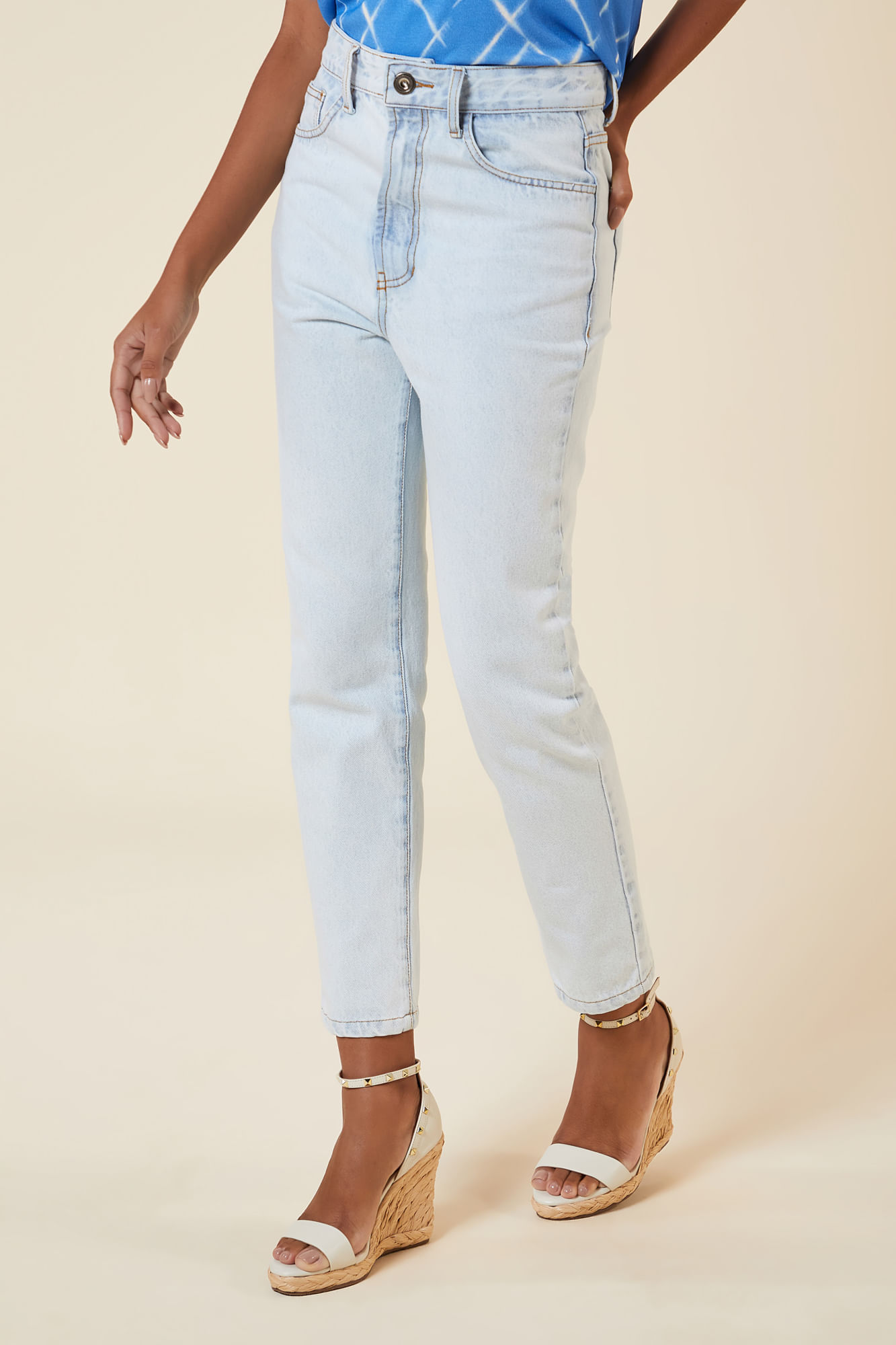 CALCA RETA CIGARRETE JEANS CLARO 44 - JEANS CLARO - 272169