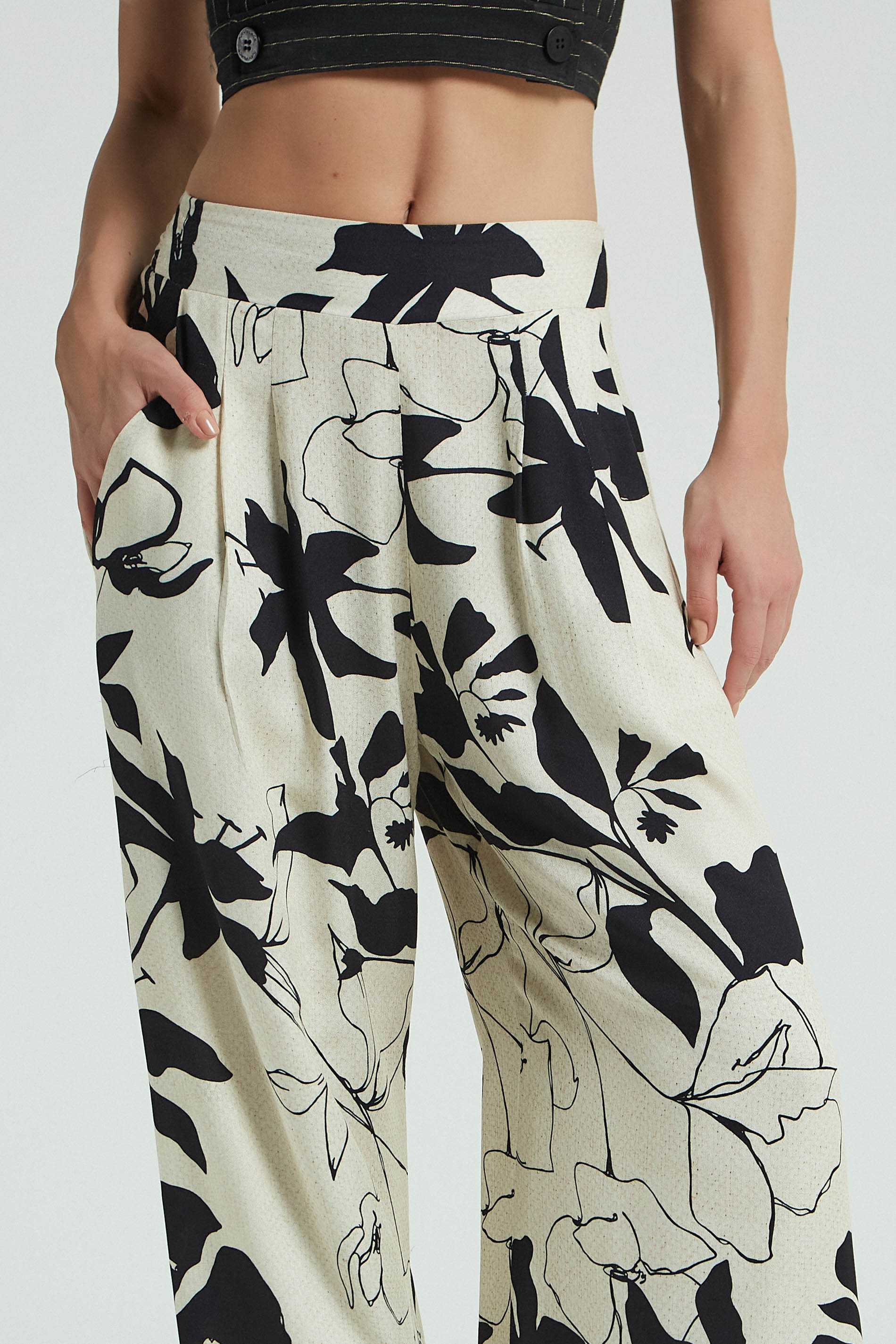 PANTALONA ESTAMPA RIVIERA DAS FLORES P - EST RIVIERA DAS FLORES - 272967