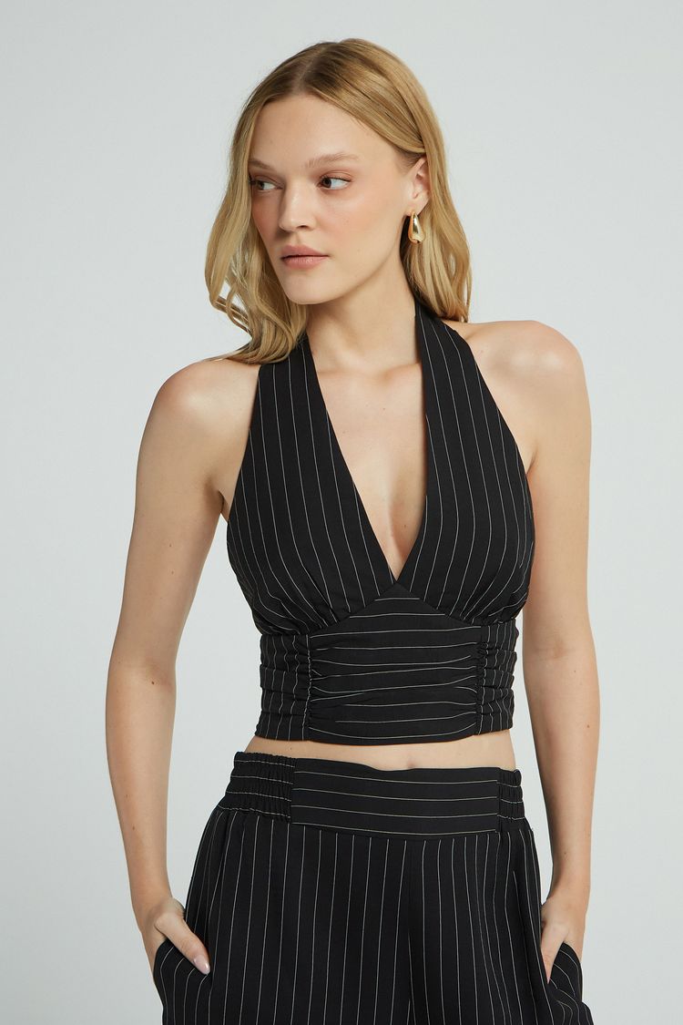 BLUSA FRENTE UNICA RISCA DE GIZ-PRETO/OFF M - PRETO/OFF - 273844