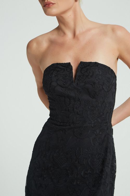 VESTIDO CURTO GUIPIR TOMARA QUE CAIA-PRETO