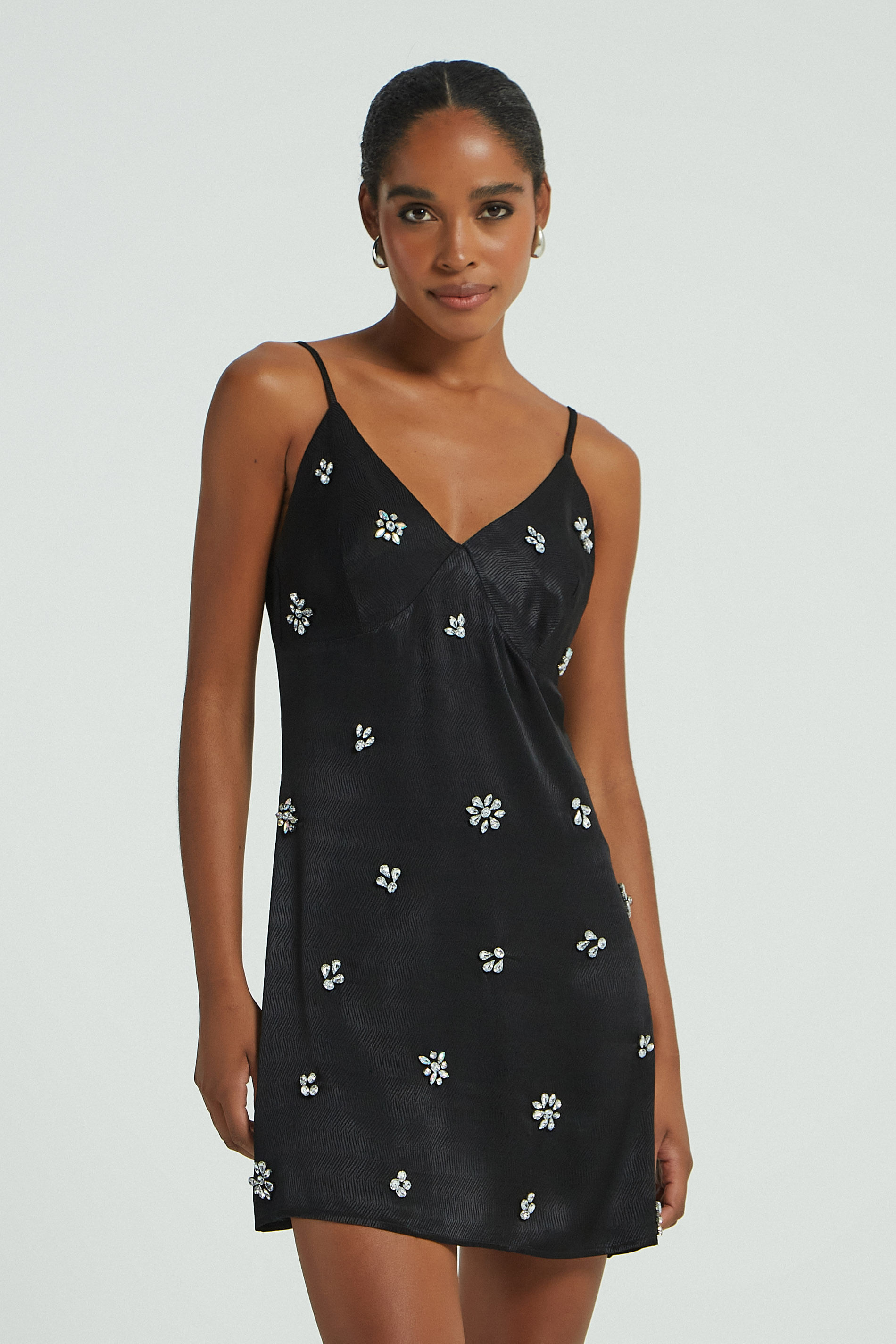VESTIDO CURTO BORDADO-PRETO P - PRETO - 275005