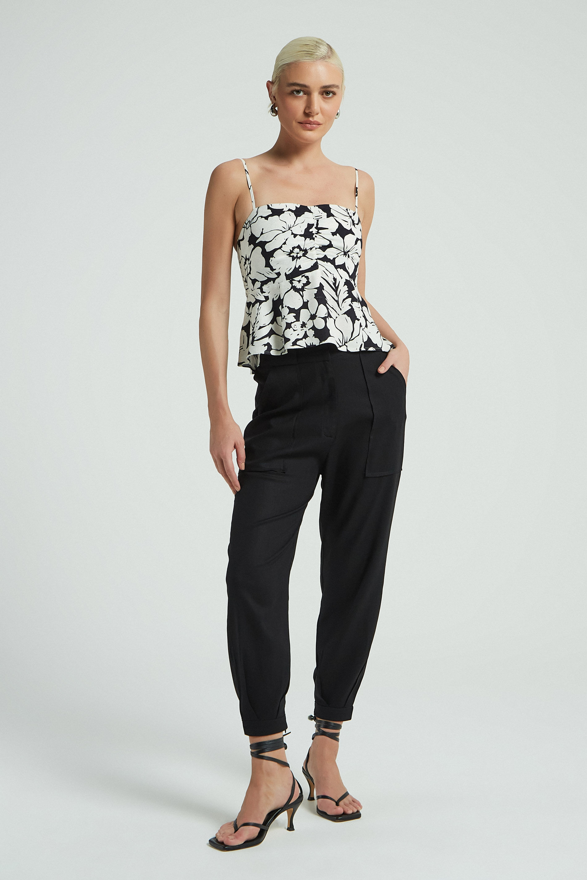 BLUSA ESTAMPA FLORAL BICOLOR PP - EST FLORAL BICOLOR - 275864