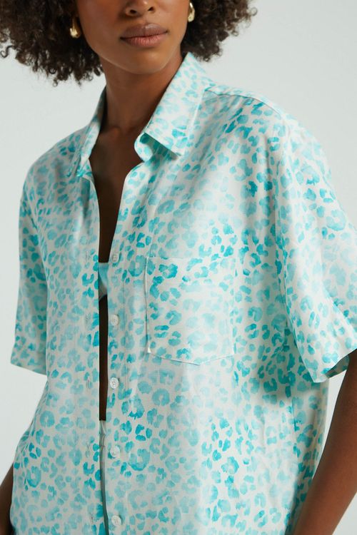 CAMISA ESTAMPA ONCA  AQUARELADA