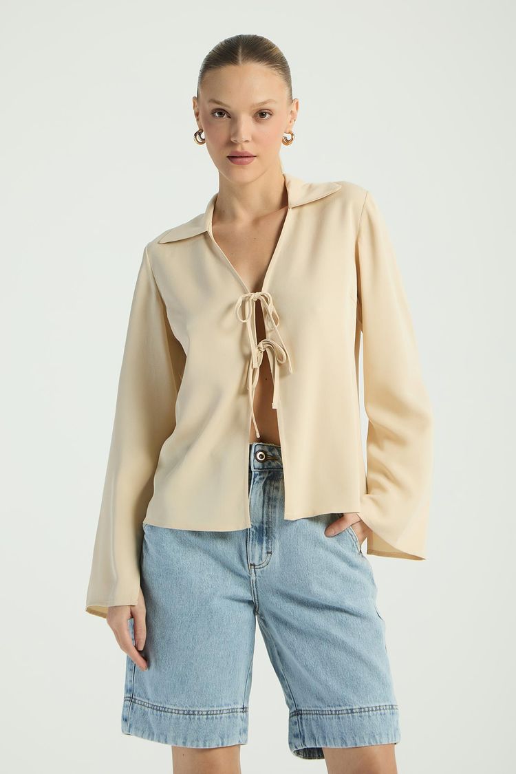 BLUSA COM AMARRAÇAO FRONTAL - AVEIA P - AVEIA - 282477