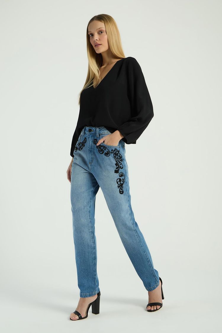 CALÇA JEANS RETA BORDADA - JEANS MEDIO 44 - JEANS MEDIO - 288484