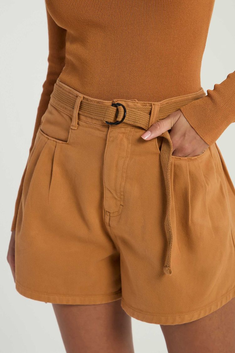 SHORT SARJA COM CINTO - CARAMELO 40 - CARAMELO - 289324