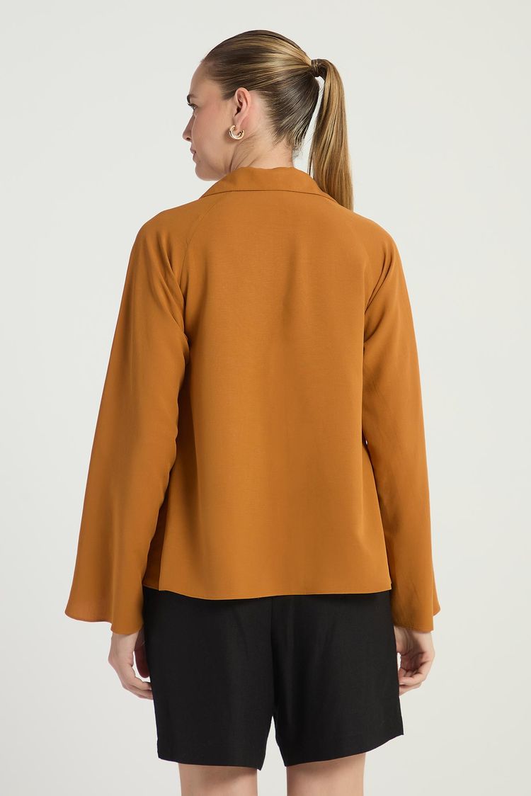 BLUSA AMPLA COM DECOTE EM V - CARAMELO PP - CARAMELO - 292273