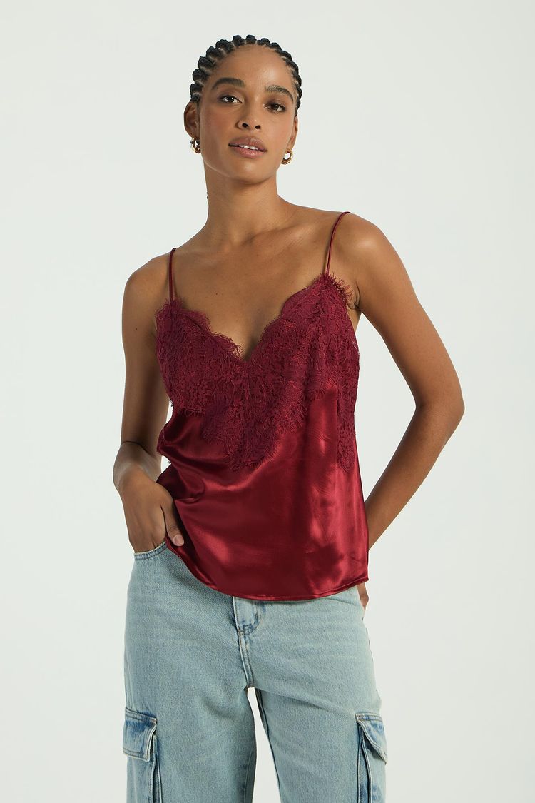 CAMISETA EM CETIM COM RENDA - VERMELHO FORTE P - VERMELHO FORTE - 294793