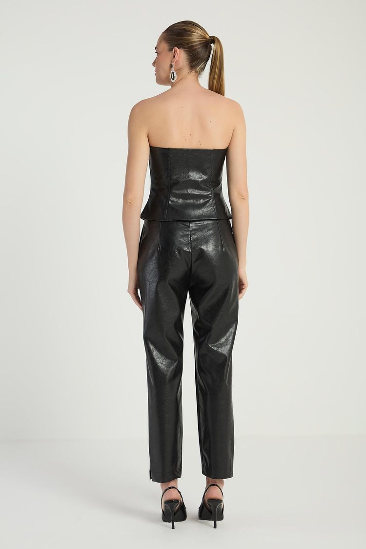 CALÇA EM POLIURETANO RETA - PRETO P - PRETO - 295241