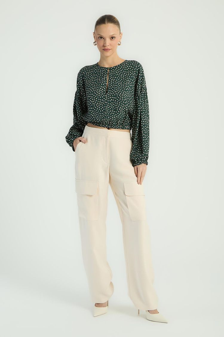 BLUSA COM DECOTE ABOTOADO - ESTAMPA POÁS LIBERTY P - EST POAS LIBERTY - 295546