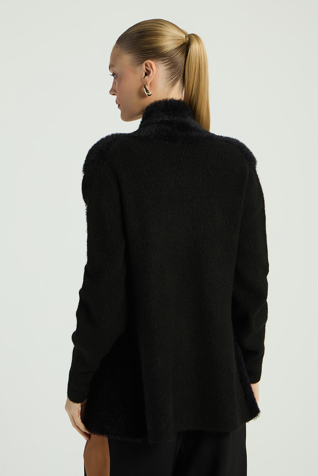 CARDIGAN COM TECIDO ANGORA - PRETO P - PRETO - 296360