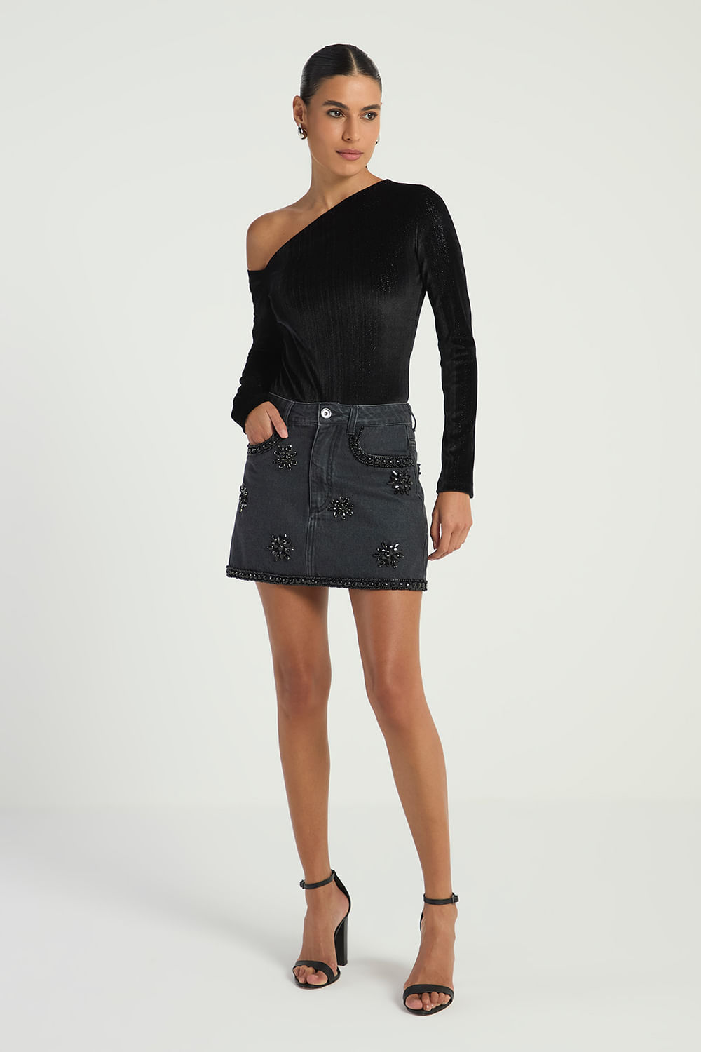 SAIA BLACK JEANS BORDADA 44 - BLACK JEANS - 296580