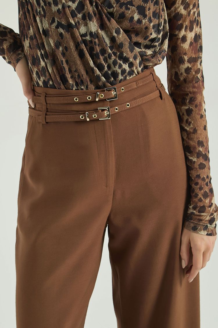 CALÇA RETA COM CINTO-MARROM M - MARROM - 300698