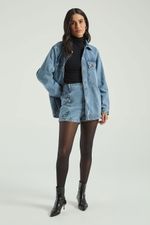 8353201-00031-3.jpg