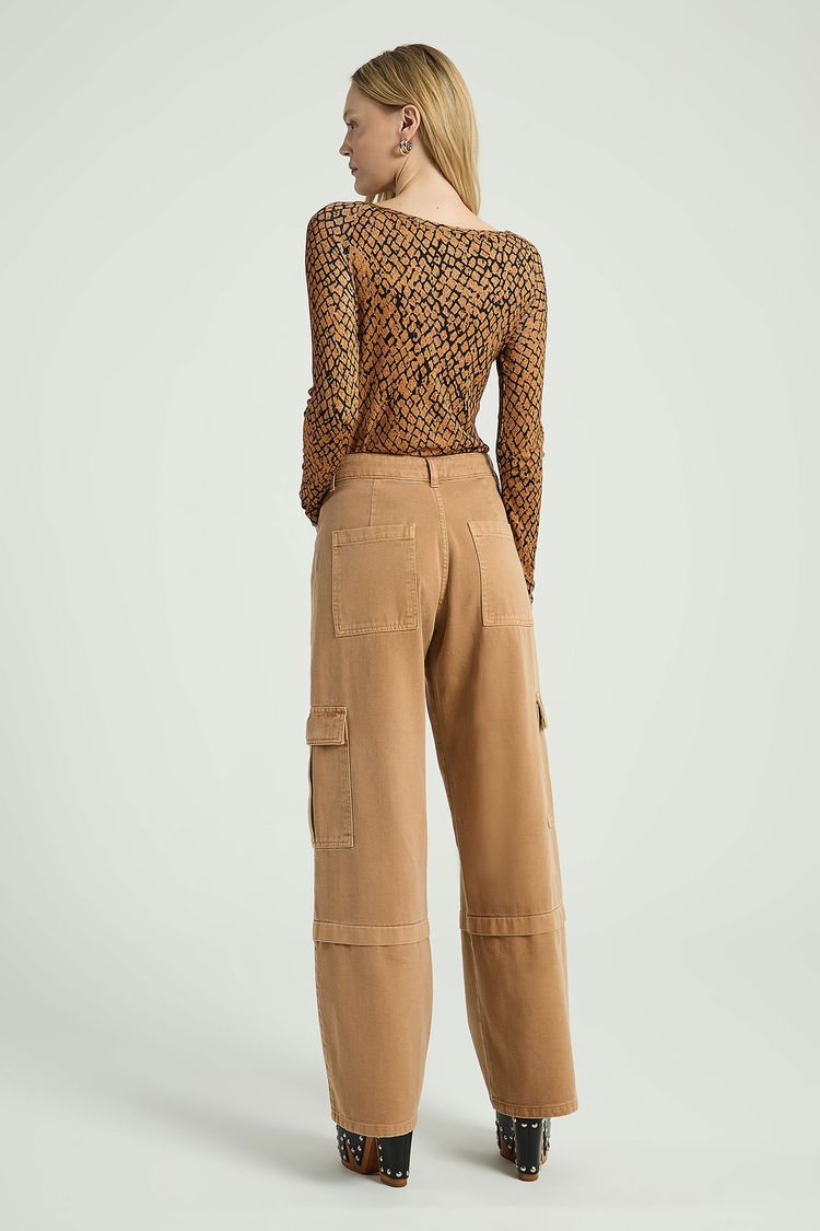 CALÇA MODELO CARGO EM SARJA-BEGE ESCURO 40 - BEGE ESCURO - 302827