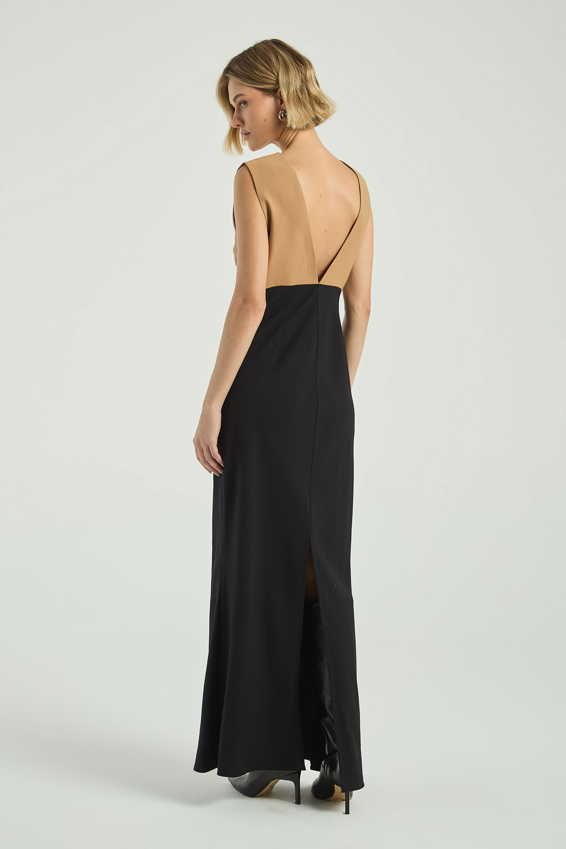 VESTIDO BICOLOR LONGO-BEGE ESCURO / PRETO P - BEGE ESCURO / PRETO - 303541