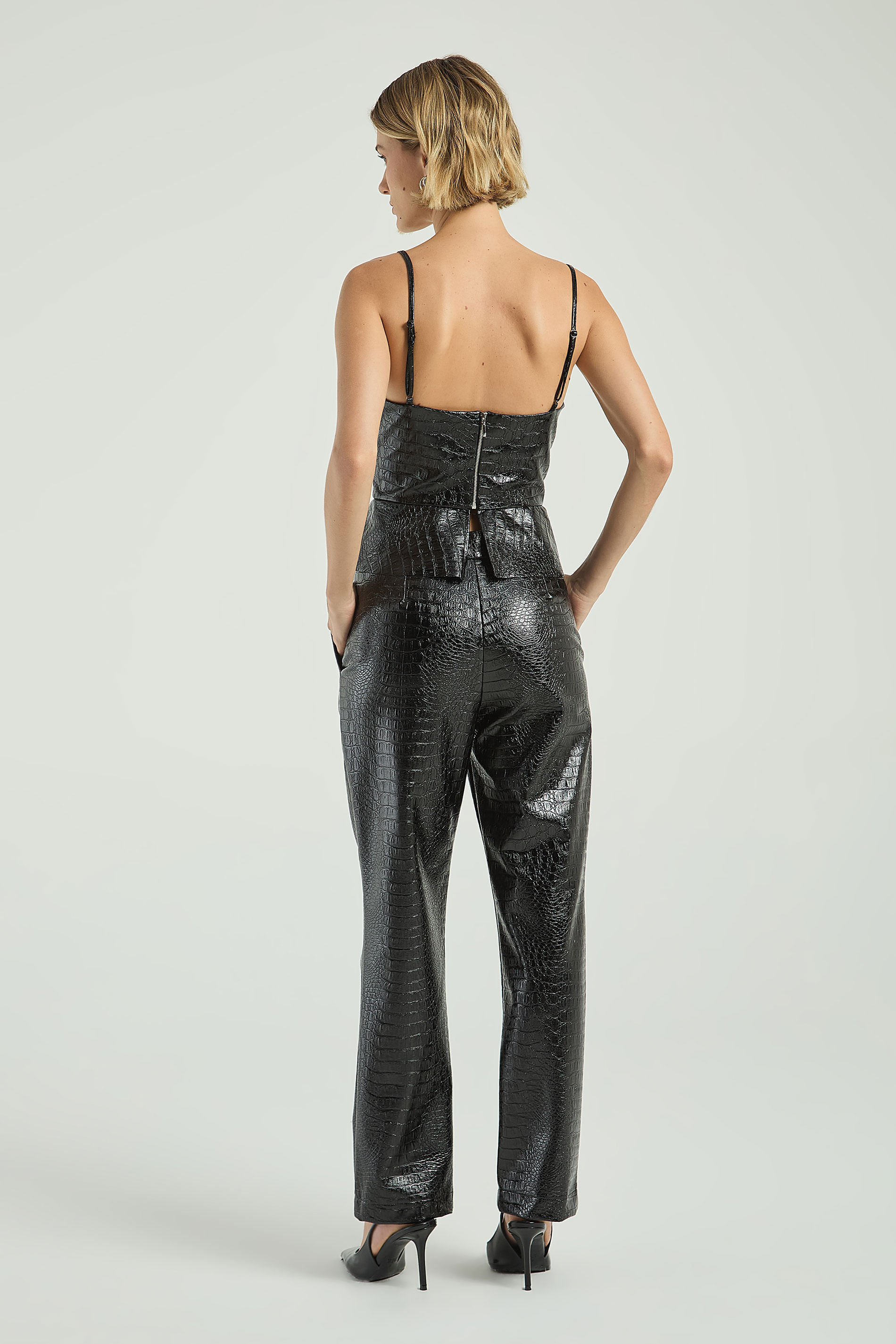 CALÇA RETA TEXTURA SNAKE-PRETO PP - PRETO - 305194