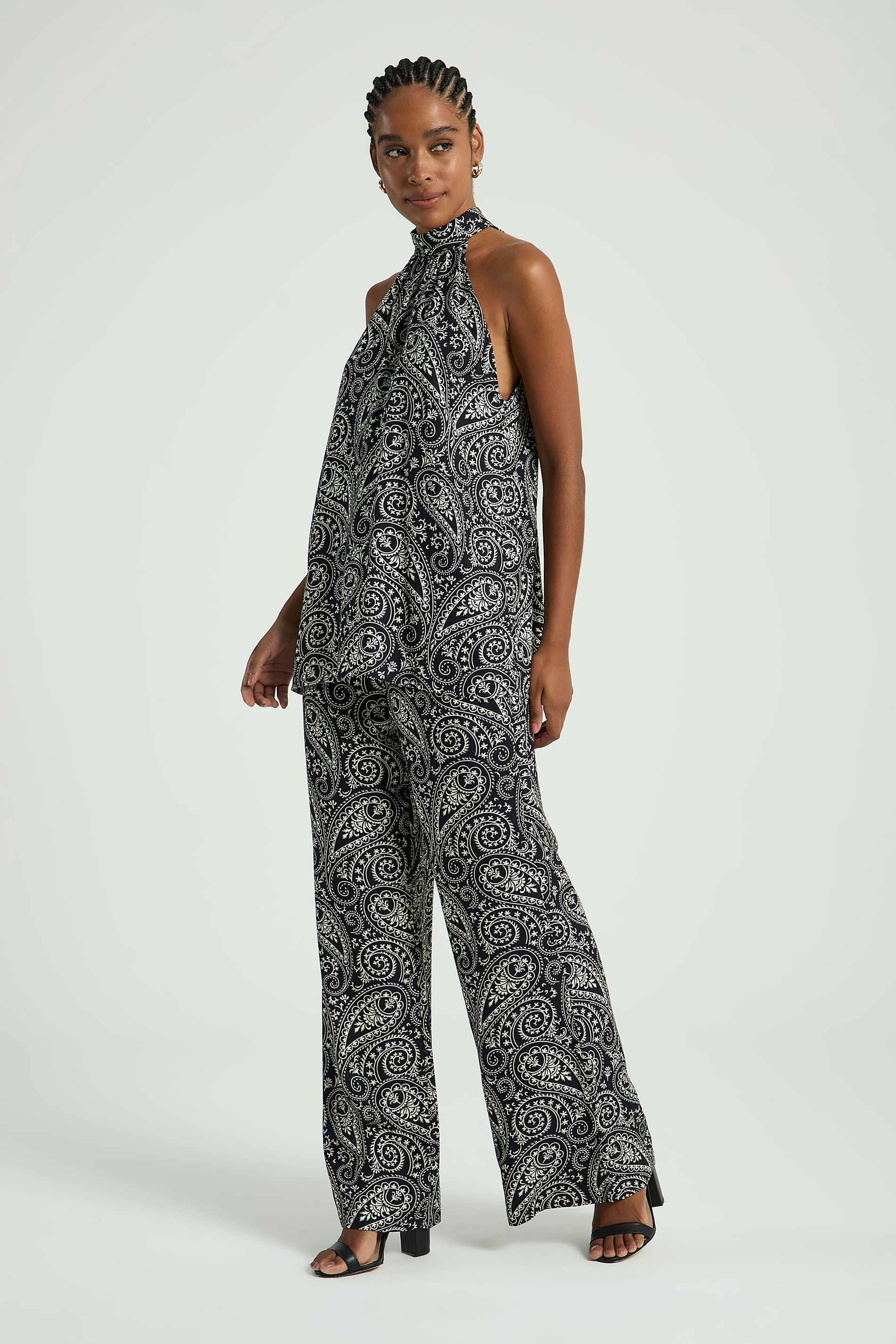 BLUSA ESTAMPADA COM GOLA ALTA-EST PAISLEY BICOLOR M - EST PAISLEY BICOLOR - 306056