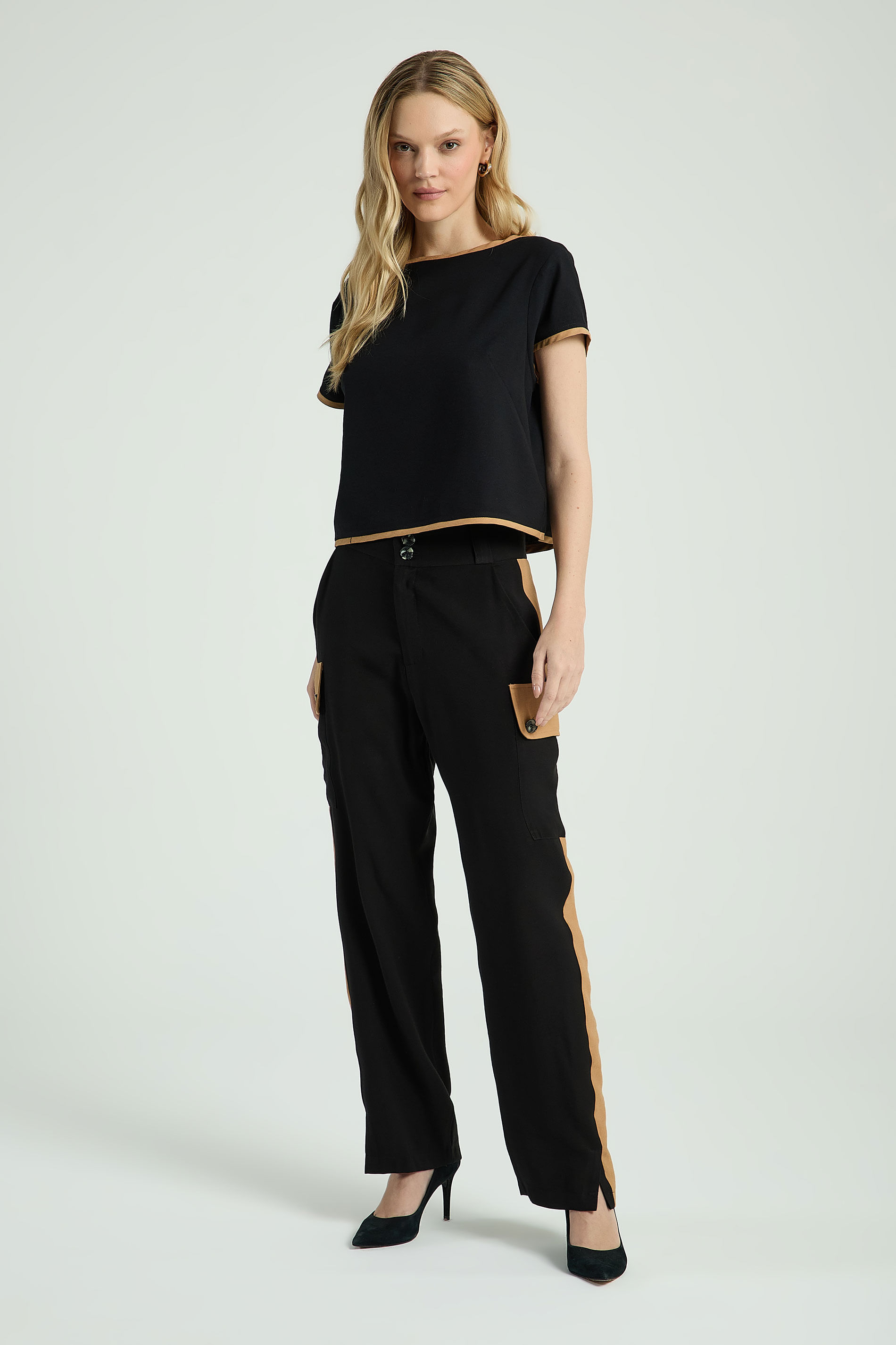 BLUSA MIX CORES-PRETO/BEGE P - PRETO/BEGE - 306558
