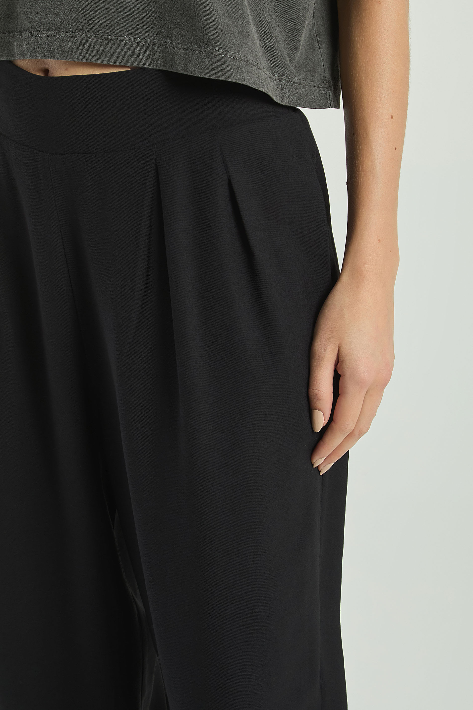 CALÇA CIGARRETE BÁSICA-PRETO P - PRETO - 307409