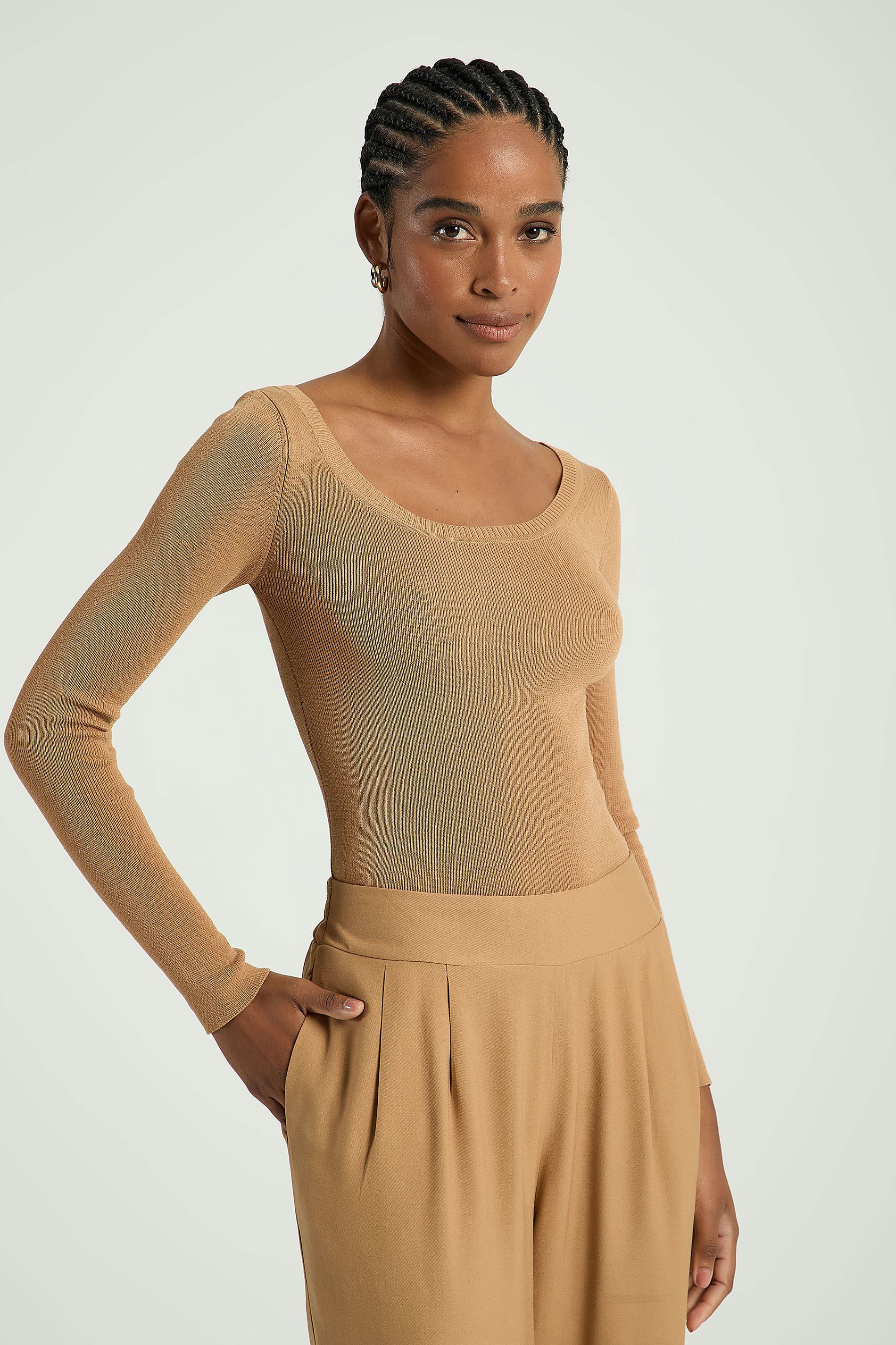 BLUSA TRICOT MANGA LONGA BASICA-BEGE ESCURO M - BEGE ESCURO - 309789