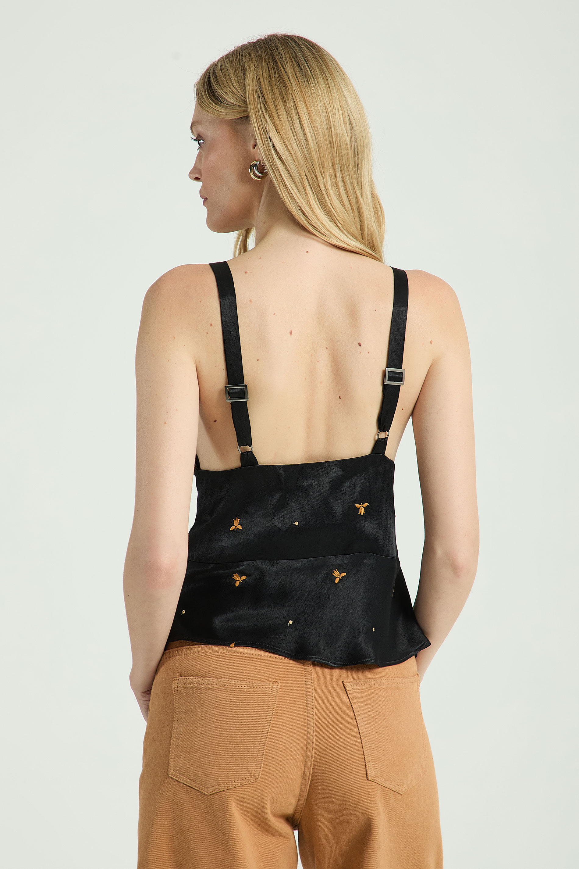 CAMISETA BORDADA-PRETO P - PRETO - 310338