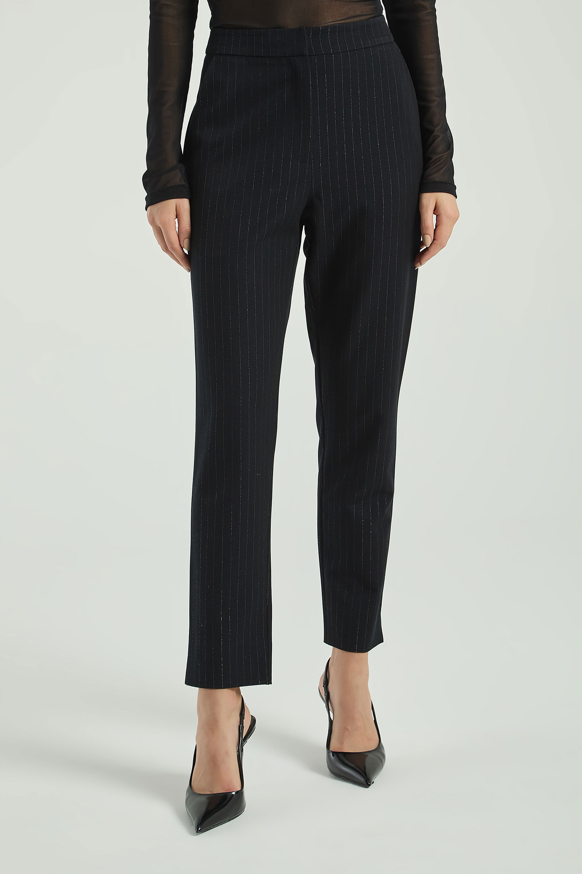 CALÇA LISTRAS LUREX-PRETO M - PRETO - 311217