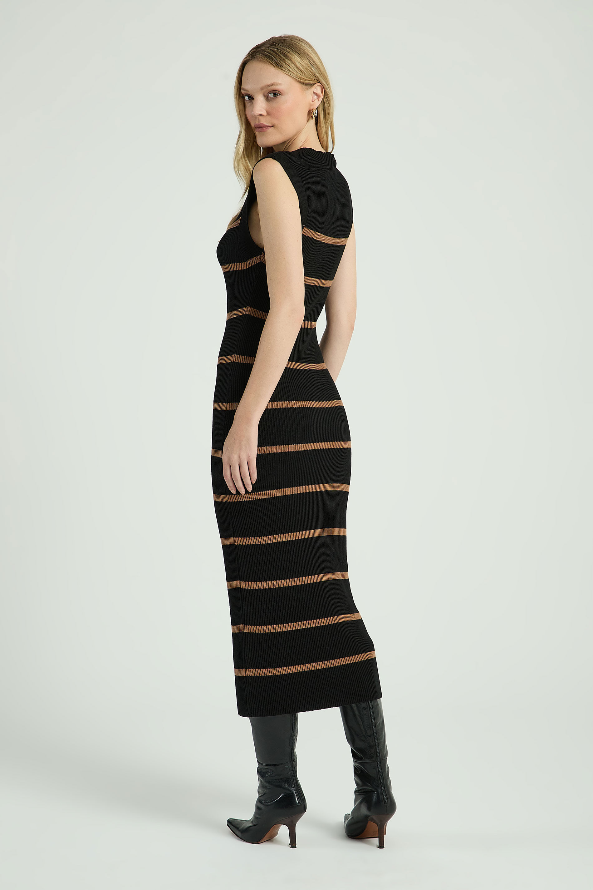 VESTIDO LONGO EM TRICOT-PRETO / BEGE ESCURO M - PRETO / BEGE ESCURO - 312601