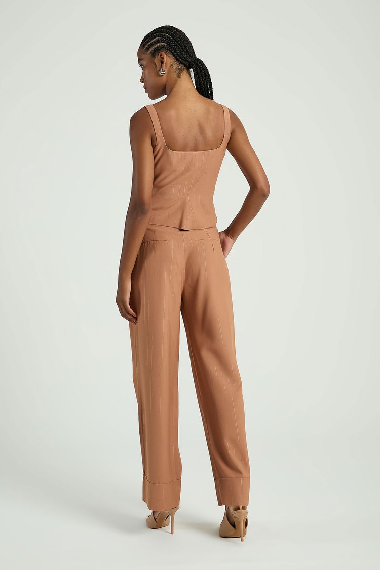 CALÇA RISCA DE GIZ BAINHA VIRADA-BEGE ESCURO G - BEGE ESCURO - 314225