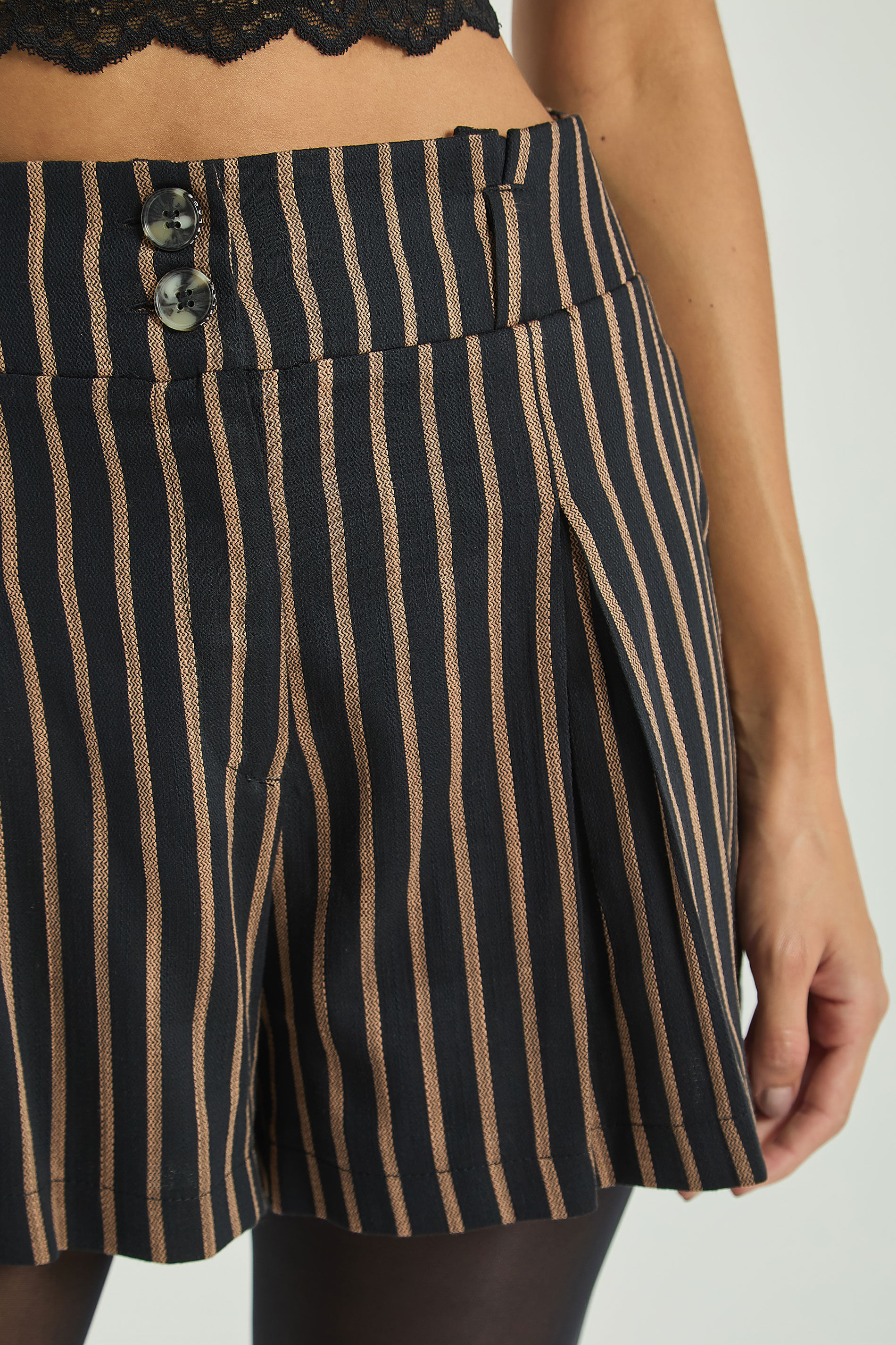 SHORT LISTRADO-PRETO / BEGE ESCURO PP - PRETO / BEGE ESCURO - 314597