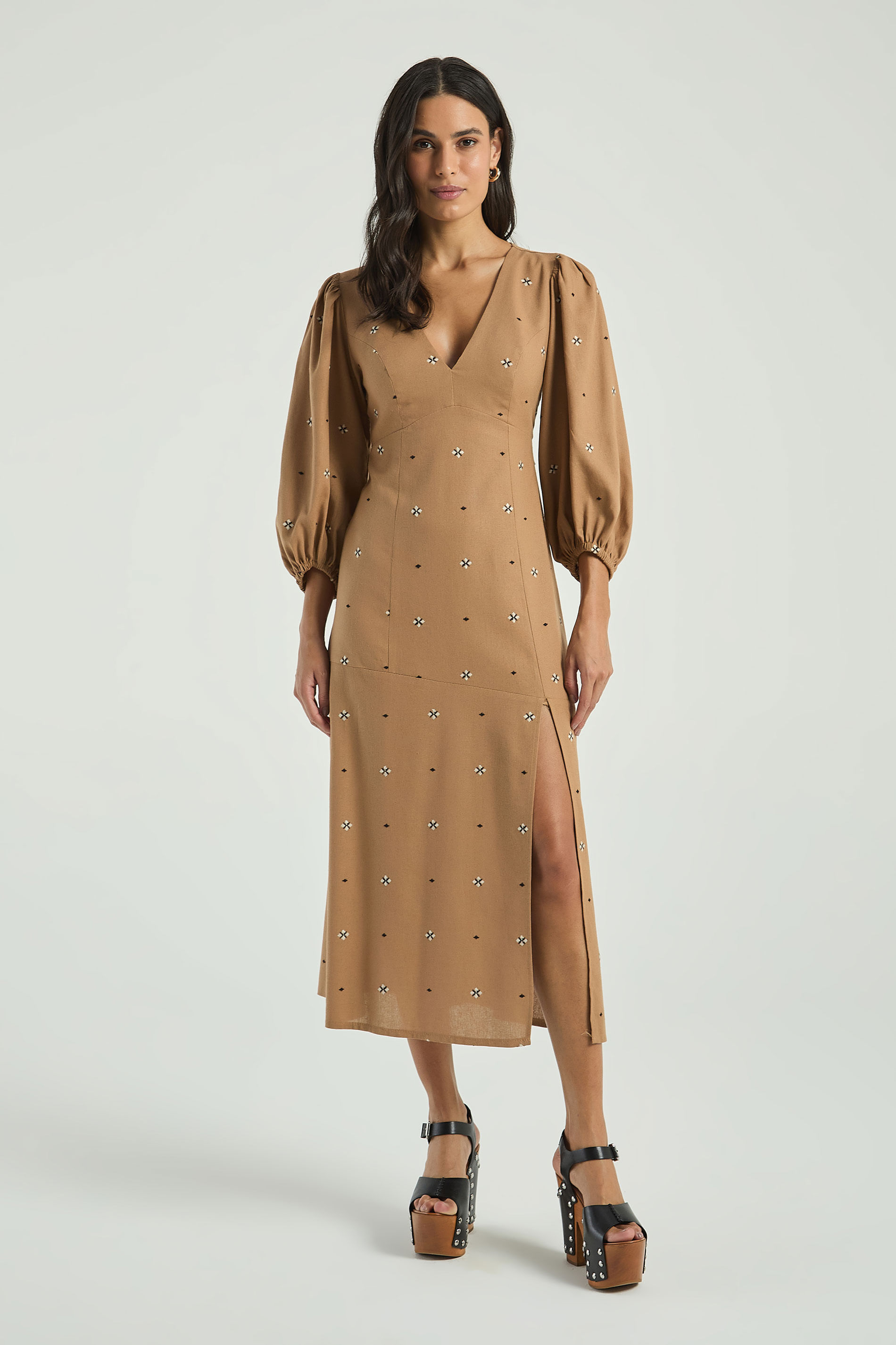 VESTIDO LINHO BORDADO-BEGE ESCURO M - BEGE ESCURO - 315971