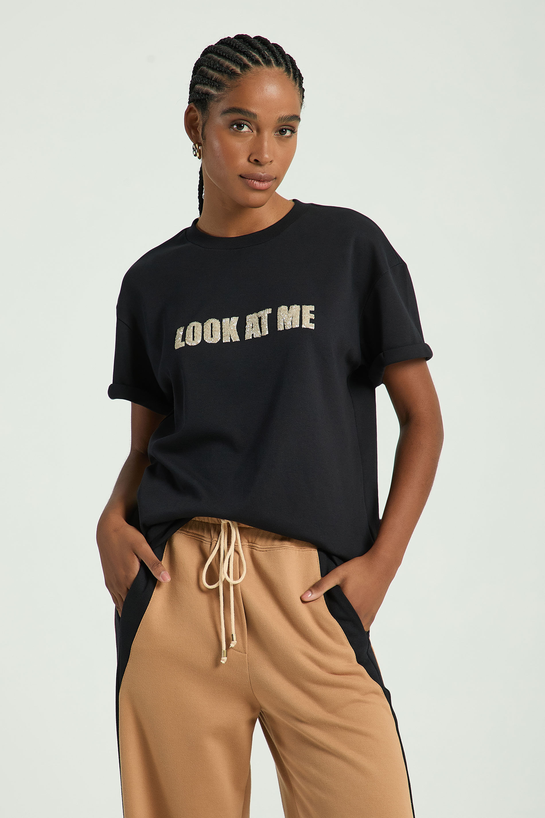 T-SHIRT SILK LOOK AT ME BORDADA-PRETO M - PRETO - 316153