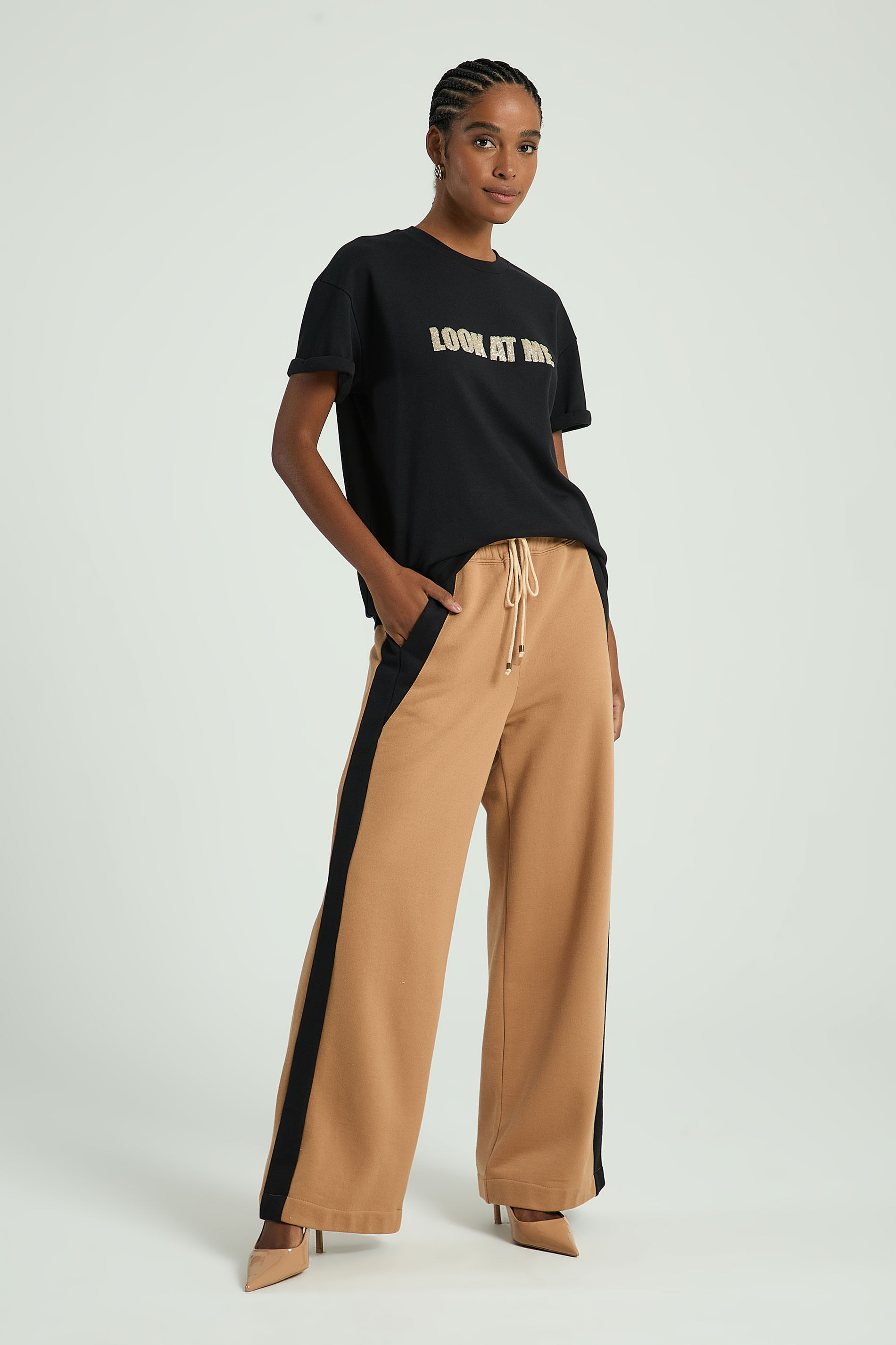 T-SHIRT SILK LOOK AT ME BORDADA-PRETO M - PRETO - 316155